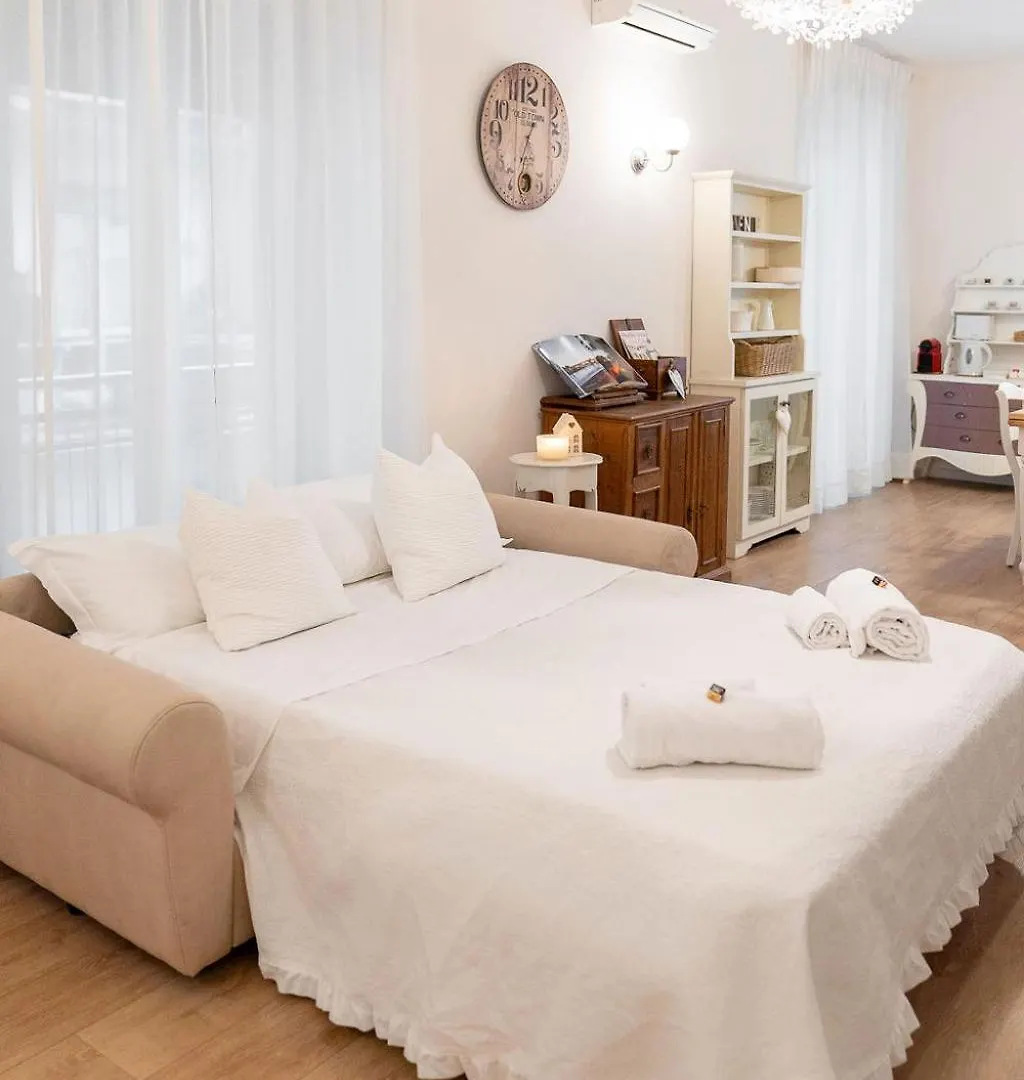 Residenza Porta Palio Apartment Verona 0*,  Italy